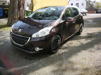 Gebraucht Peugeot 208 Active 82 PS (60 kW) 2012 Braun Kleinwagen