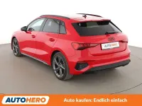 Gebraucht Audi A3 S-Line 150 PS (110 kW) 2022 Rot Limousine