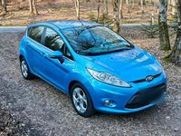 Gebraucht Ford Fiesta 97 PS (71 kW) 2011 Blau Kleinwagen