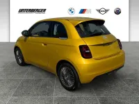 Neu Fiat 500 65 PS (47 kW) 2026 Gelb Limousine
