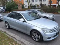 Second-hand Mercedes C220 170 CP (125 kW) 2008 Argintiu Berlinǎ