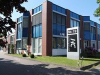 Neu Cupra Leon 150 PS (110 kW) 2025 Blau Limousine