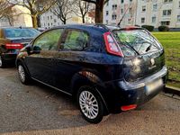 Gebraucht Fiat Punto 73 PS (53 kW) 2012 Blau Kleinwagen