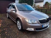 Używany Skoda Superb Elegance 140 KM (102 kW) 2012 Szary Kombi
