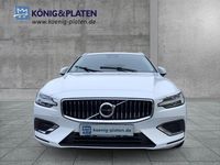 Gebraucht Volvo V60 Plus 253 PS (186 kW) 2022 Weiß Kombi