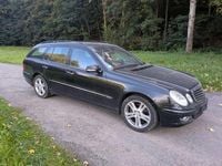 Gebraucht Mercedes E280 Avantgarde 190 PS (139 kW) 2006 Schwarz Limousine
