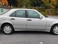 Gebraucht Mercedes C180 122 PS (89 kW) 2000 Grau Limousine