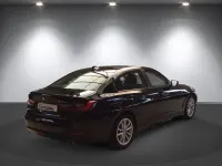 Gebraucht BMW 330e Advantage 292 PS (214 kW) 2021 Schwarz Limousine