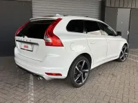 Gebraucht Volvo XC60 R-Design 150 PS (110 kW) 2015 Weiß SUV
