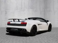 Gebraucht Lamborghini Gallardo 570 PS (419 kW) 2012 Bianco canopus (weiß) Cabrio