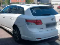 Gebraucht Toyota Avensis Edition 150 PS (110 kW) 2011 Weiß Kombi