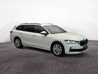 Gebraucht Skoda Superb Selection 150 PS (110 kW) 2024 Purity weiss Kombi