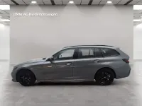 Gebraucht BMW 330 M Sport 245 PS (180 kW) 2023 Grau Kombi