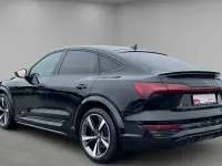 Gebraucht Audi SQ8 Sportback e-tron Comfort 369 kW (503 PS) 2023 Schwarz SUV
