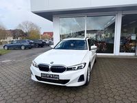 Gebraucht BMW 318 Shadowline 156 PS (114 kW) 2024 Weiß Kombi