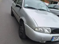 Gebraucht Ford Fiesta 60 PS (44 kW) 1999 Silber Kleinwagen