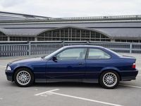 Gebraucht BMW 325 192 PS (141 kW) 1992 Blau Coupé
