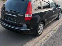 Gebraucht Hyundai i30 108 PS (79 kW) 2009 Schwarz Kombi