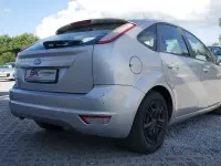 Gebraucht Ford Focus 116 PS (85 kW) 2009 Polarsilber metallic Kleinwagen