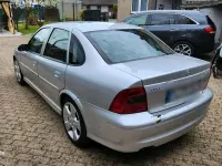 Begagnad Opel Vectra 101 HK (74 kW) 2001 Silver Sedan