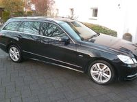 Gebraucht Mercedes E220 Avantgarde 170 PS (125 kW) 2011 Schwarz Kombi