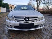 Gebraucht Mercedes C180 156 PS (114 kW) 2010 Silber Limousine