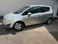 Gebraucht Opel Meriva Design Edition 120 PS (88 kW) 2011 Silber Van / Kleinbus