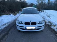 Gebraucht BMW 116 122 PS (89 kW) 2010 Weiß Kleinwagen