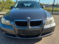 Gebraucht BMW 320 150 PS (110 kW) 2005 Grau Limousine