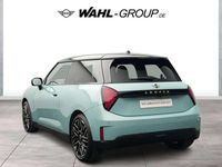 Gebraucht Mini Cooper Favoured 135 kW (184 PS) 2025 Ocean wave green Kleinwagen
