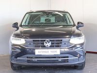 Gebraucht VW Tiguan Active 150 PS (110 kW) 2022 Schwarz SUV