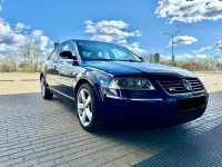 Usata VW Passat 275 CV (202 kW) 2004 Blu Berlina