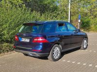 Gebraucht Mercedes ML350 258 PS (189 kW) 2014 Blau SUV