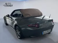 Neu Mazda MX5 Kazari 132 PS (97 kW) 2026 Grau Cabrio