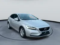 Gebraucht Volvo V40 Kinetic 122 PS (89 kW) 2017 Silber Limousine