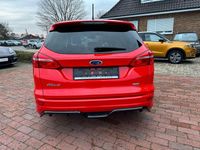 Usata Ford Focus ST-Line 140 CV (102 kW) 2018 Rosso Berlina