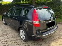 Gebraucht Hyundai i30 109 PS (80 kW) 2010 Schwarz Kombi