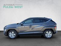 Neu Hyundai Kona Prime 170 PS (125 kW) 2025 Ecotronic grey metallic SUV