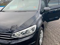 Gebraucht VW Touran 150 PS (110 kW) 2022 Schwarz Van / Kleinbus