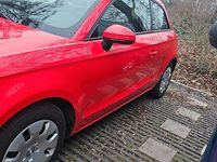 Gebraucht Audi A1 Sport 95 PS (69 kW) 2018 Rot SUV