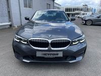 Gebraucht BMW 320 Advantage 190 PS (139 kW) 2019 Grau Limousine