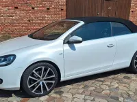 Gebraucht VW Golf Cabriolet 140 PS (102 kW) 2014 Weiß Cabrio