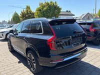 Używany Volvo XC90 Plus 250 KM (183 kW) 2025 Czarny SUV