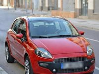Gebraucht Fiat Punto 70 PS (51 kW) 2012 Rot Kleinwagen