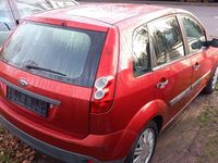 Gebraucht Ford Fiesta 60 PS (44 kW) 2006 Rot Limousine