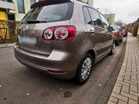 Gebraucht VW Golf Plus Cross Comfortline 105 PS (77 kW) 2012 Braun Van / Kleinbus