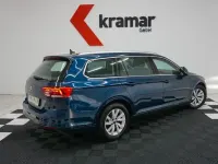 Gebraucht VW Passat 150 PS (110 kW) 2022 Blau Kombi