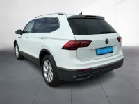Gebraucht VW Tiguan Allspace Life 200 PS (147 kW) 2022 Pure white SUV