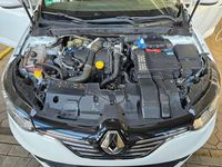 Gebraucht Renault Mégane III Intens 110 PS (80 kW) 2016 Weiß Limousine