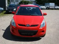 Gebraucht Hyundai i20 Comfort 77 PS (56 kW) 2009 Rot Kleinwagen